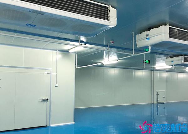 酒店雙溫日皮网站在线观看